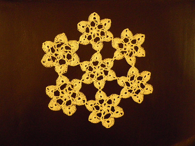 28-50 Soft Lace Motif Doily