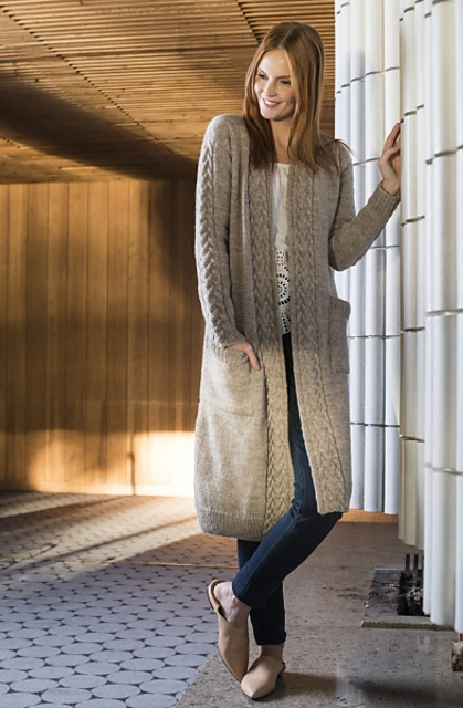 Women's Cabled Cardigan N011710