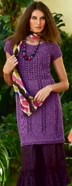 6635 Lochmuster-Kleid mit Rundpasse