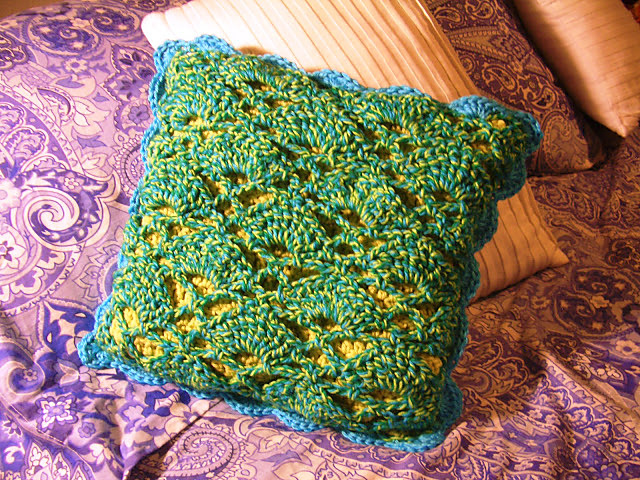 Shell Stitch Pillowghan