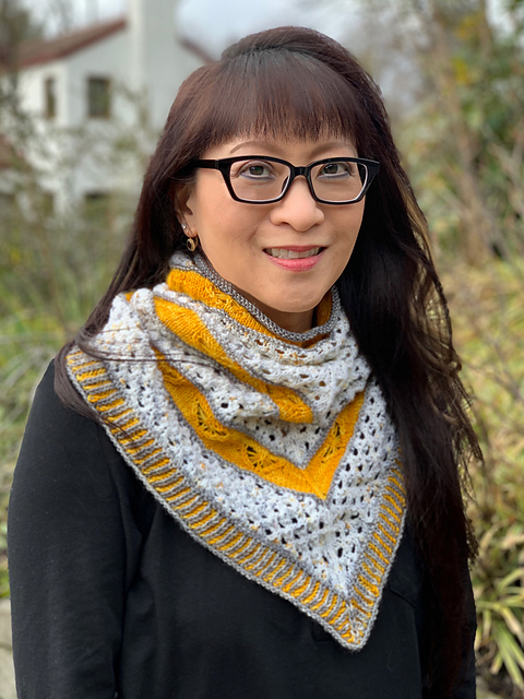 Honey Bee Mine Cowl