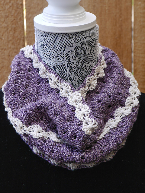 Tridacna Cowls and Necklace
