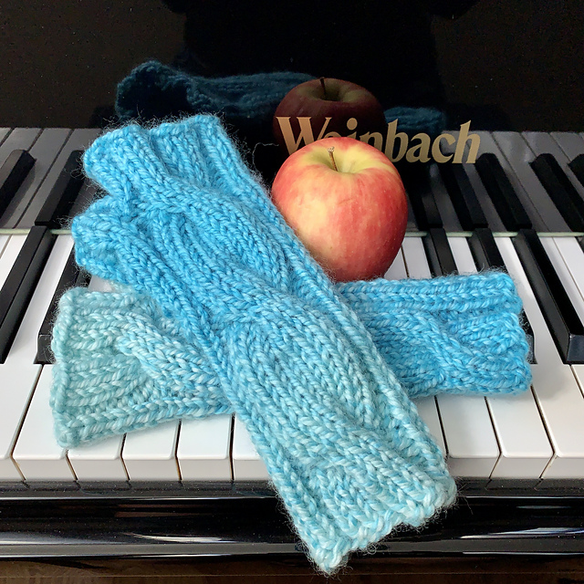 Tidal Wave Mitts