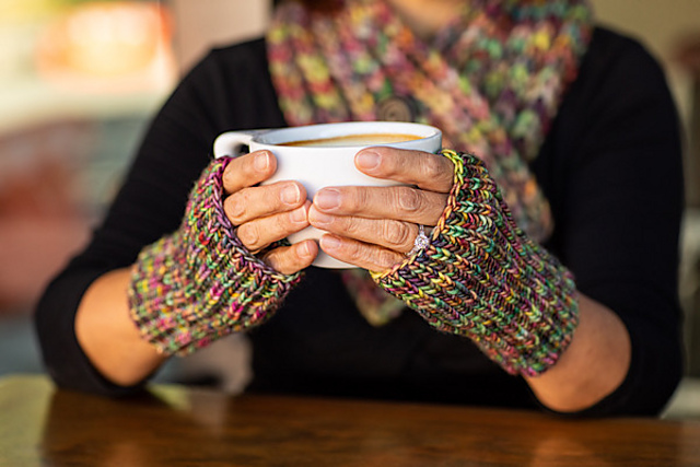 Hello Brioche Mitts