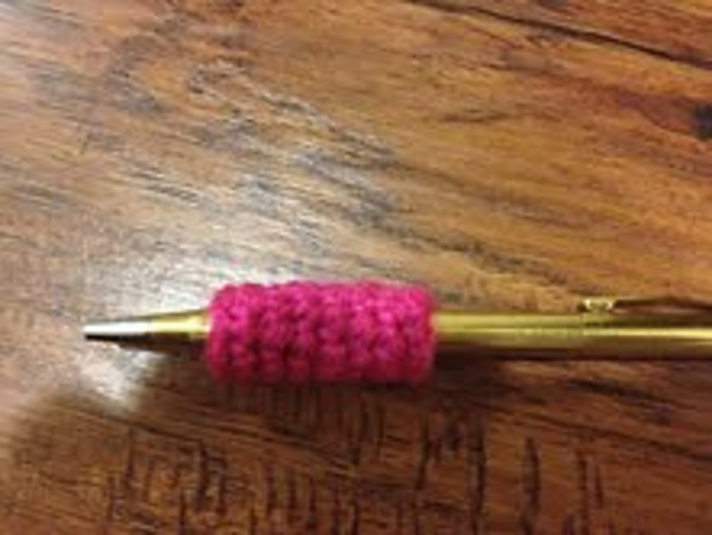 Adjust-Yourself Pen Cozy Tutorial