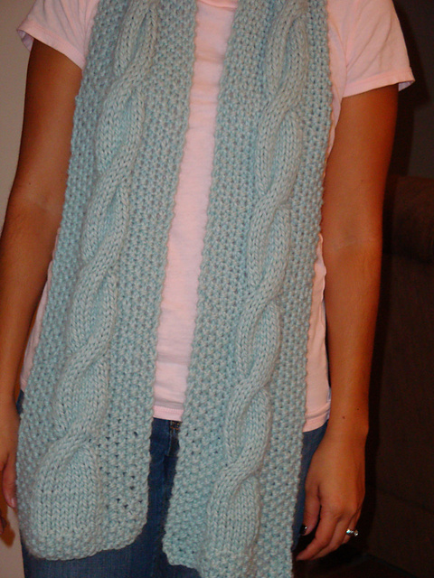Easy Cabled Scarf