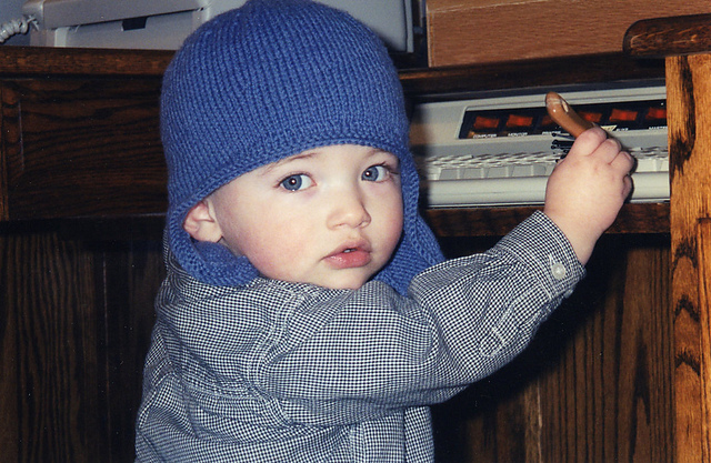 0301-4F Lue med øreklaffer / Hat with Ear-flaps