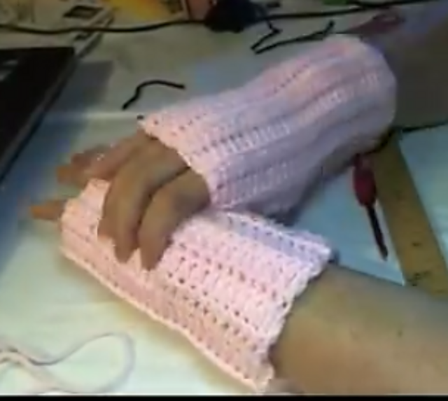 Easiest, Fastest Fingerless Gloves