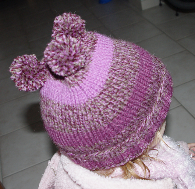 40 - Bonnet, Echarpe et Moufles