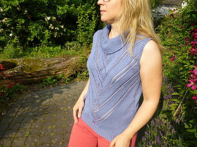 07 Longpulli mit Rollkragen