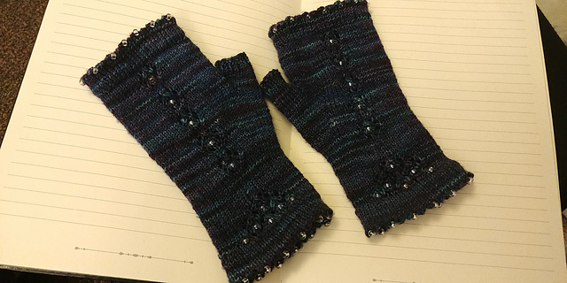 Beaded Picot Mitts