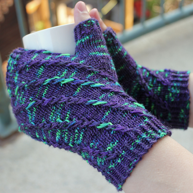 Iralai Fingerless Mitts