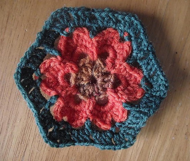 Hexagon to crochet - A Simple Flower