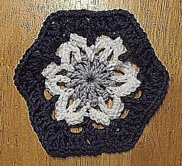 Hexagon to crochet - A Star Flower