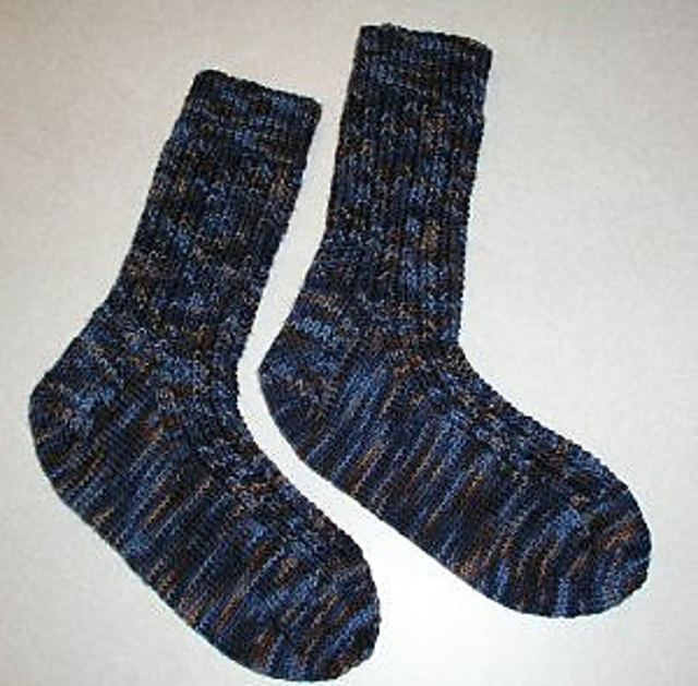 Ravelry Men's Ribbed Socks pattern by Nancy Walsh