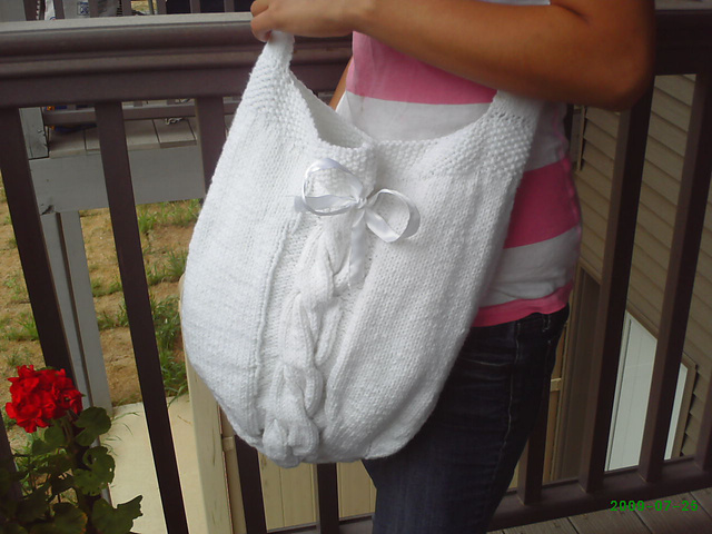 Cabled Bow Shopping Bag!