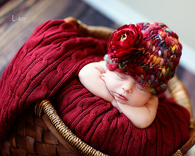 Patron en Espanol, Amelia Newborn Hat
