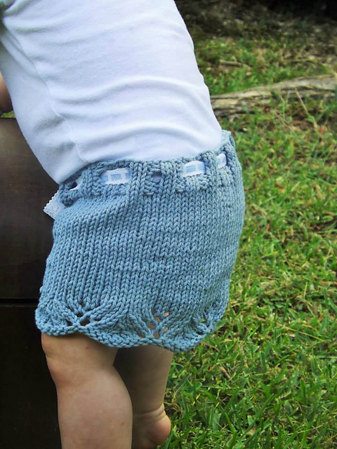 Gracie Skirt on Straight Needles