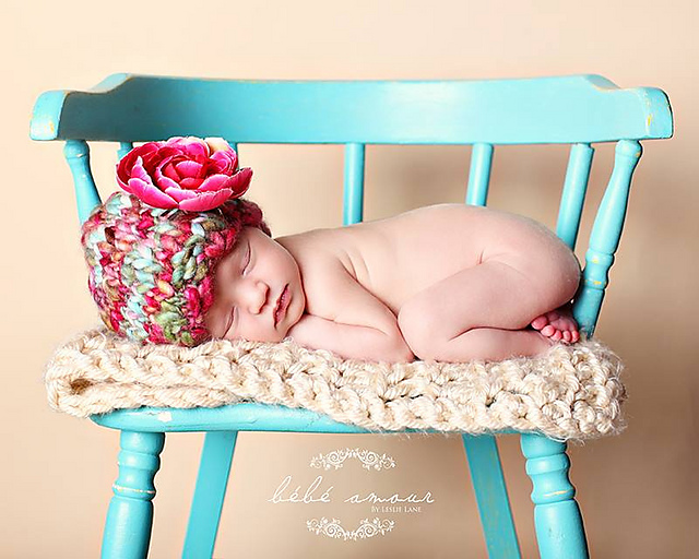 Amelia Newborn Handspun Hat (4 WPI)
