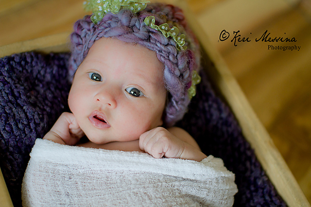 Lucy Newborn Hat (4-5 WPI)