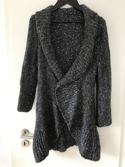 # 05 Jacke mit breiter Rippenblende