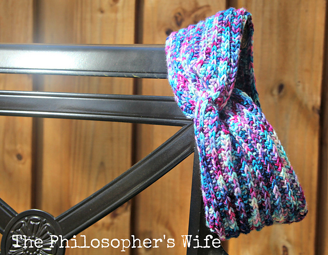 Twisted Knot Ear Warmer