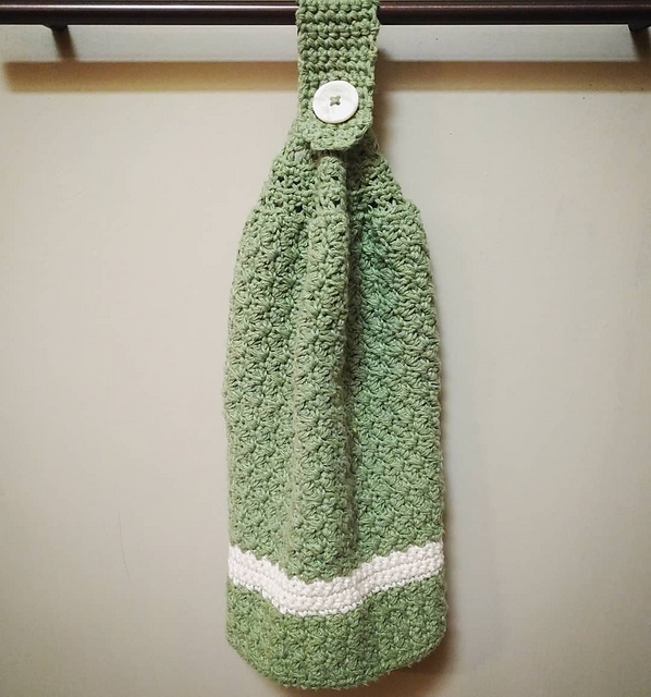 Amour Hanging Towel