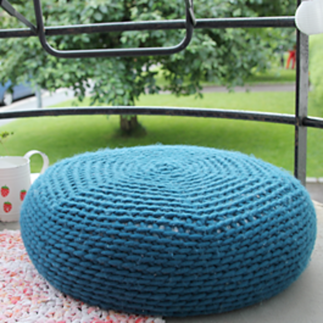 Porch Pouf / Verandapuff