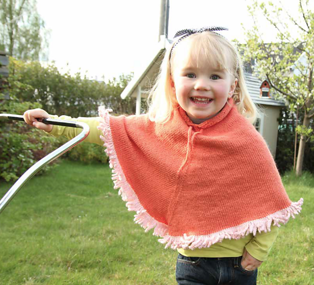 Fringe Poncho / Frynseponcho