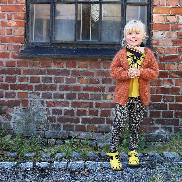 Fuzzy Coat jr / Liten fuzzy dottejakke