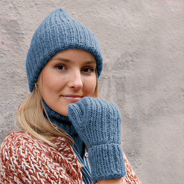 Powder / Pudder - Hat, cowl and mittens