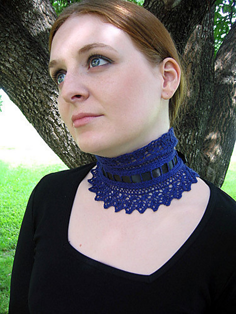 Emelia Lace Choker