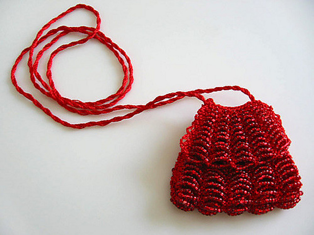 Knitted Thimble/Amulet Bag