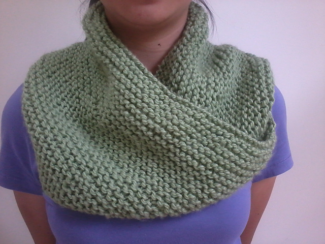 Mobius Cowl