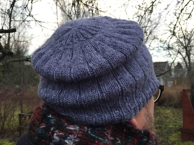 Silmukka beanie
