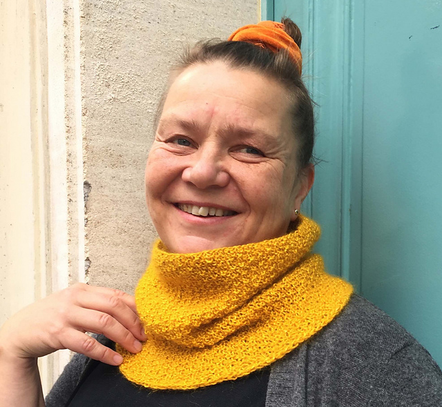 Hidas cowl