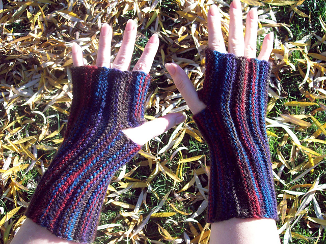 Quick & Easy Single Point Fingerless Mitts