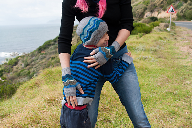 Cape Point Fingerless Gloves