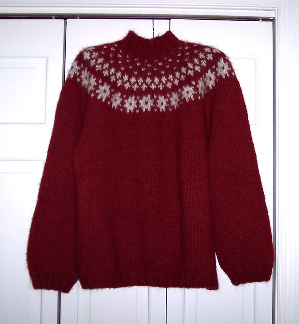 Star Yoked Pullover