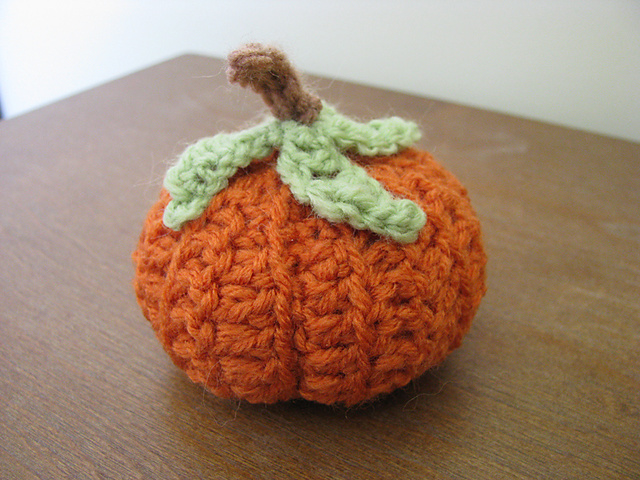 Small Crochet Pumpkin