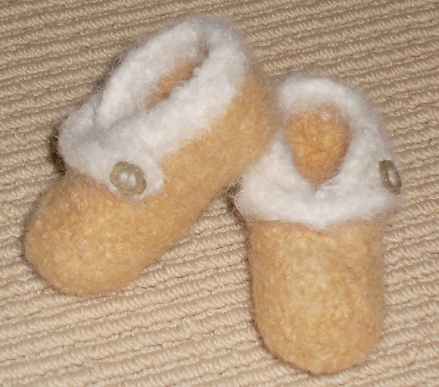 Felted "Gumnuts" Baby Shoes