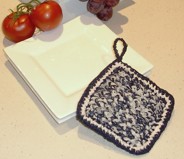 Scrap Lace LOOM KNIT Gentle Scourer/Pot holder
