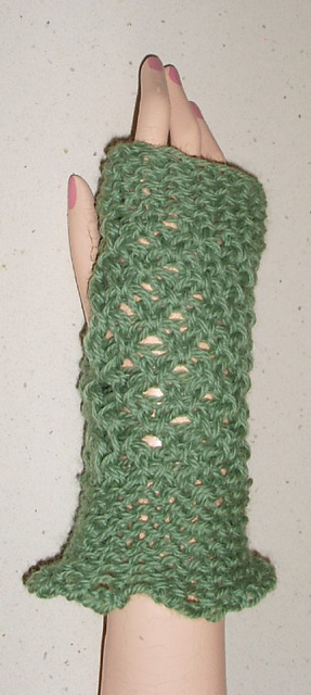Light and Lacy LOOM KNIT Gloves