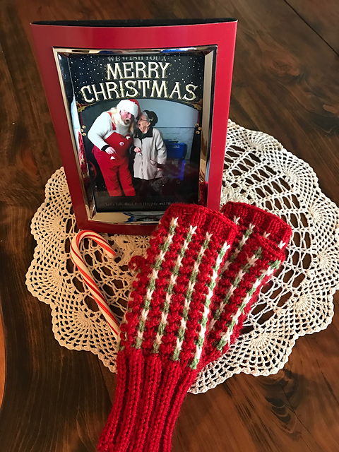 Holiday Mitts