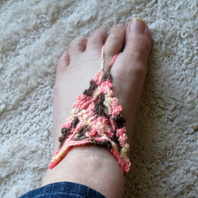 Barefoot Sandals - Picots & Shells