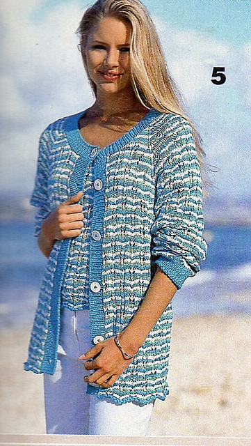 # 05 Gestreiftes Twinset (Jacke)