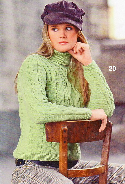 # 20 Hellgrüner Musterpulli