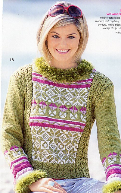 # 18 Grüner Pulli mit Jacquards und Zöpfen