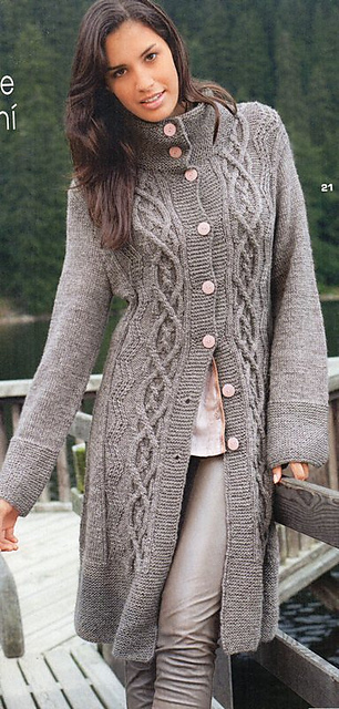 # 21 Jacke mit Zopfmuster