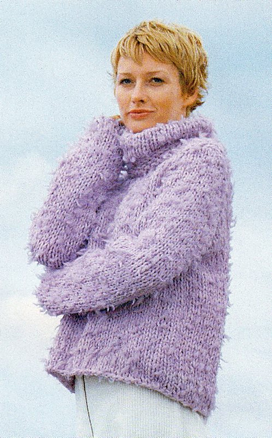 Rosa Pulli mit Fransengarn